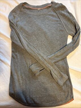 lululemon athletica Gray Crewneck Lightweight Sweater